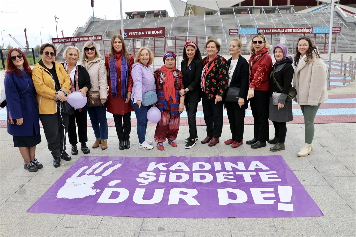 Trabzon\'da Kadına Yönelik Şiddete Karşı Konvoy