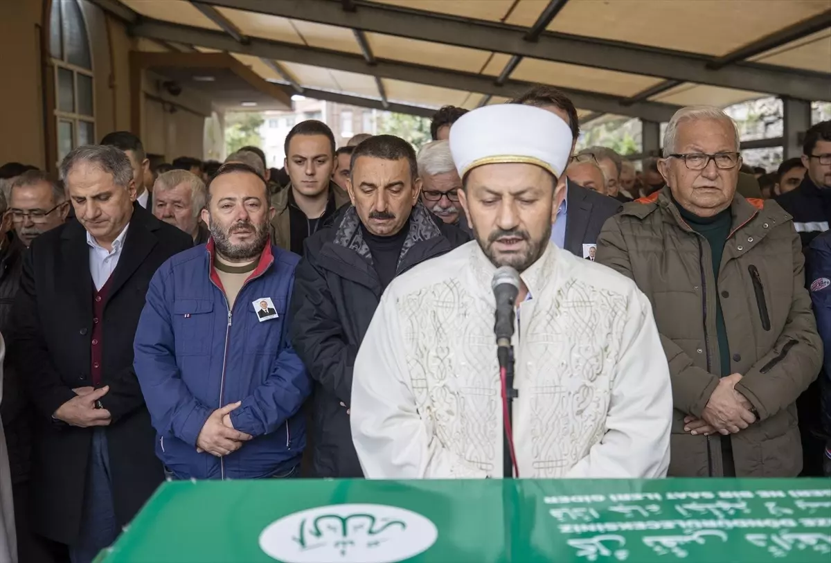 Zonguldak\'ta batan geminin mürettebatından biri defnedildi