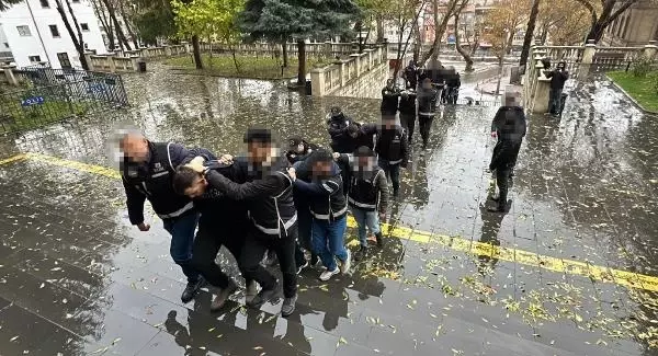 Liderliğini Barış Boyun'un yaptığı 'Daltonlar' çetesine 'Redkit' operasyonu! 13 şüpheli gözaltına alındı