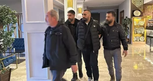 Liderliğini Barış Boyun'un yaptığı 'Daltonlar' çetesine 'Redkit' operasyonu! 13 şüpheli gözaltına alındı
