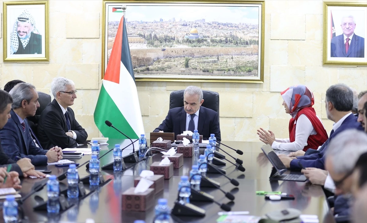 AFAD ve Kızılay, Filistinli yetkililerle Gazze\'ye yardımları görüştü