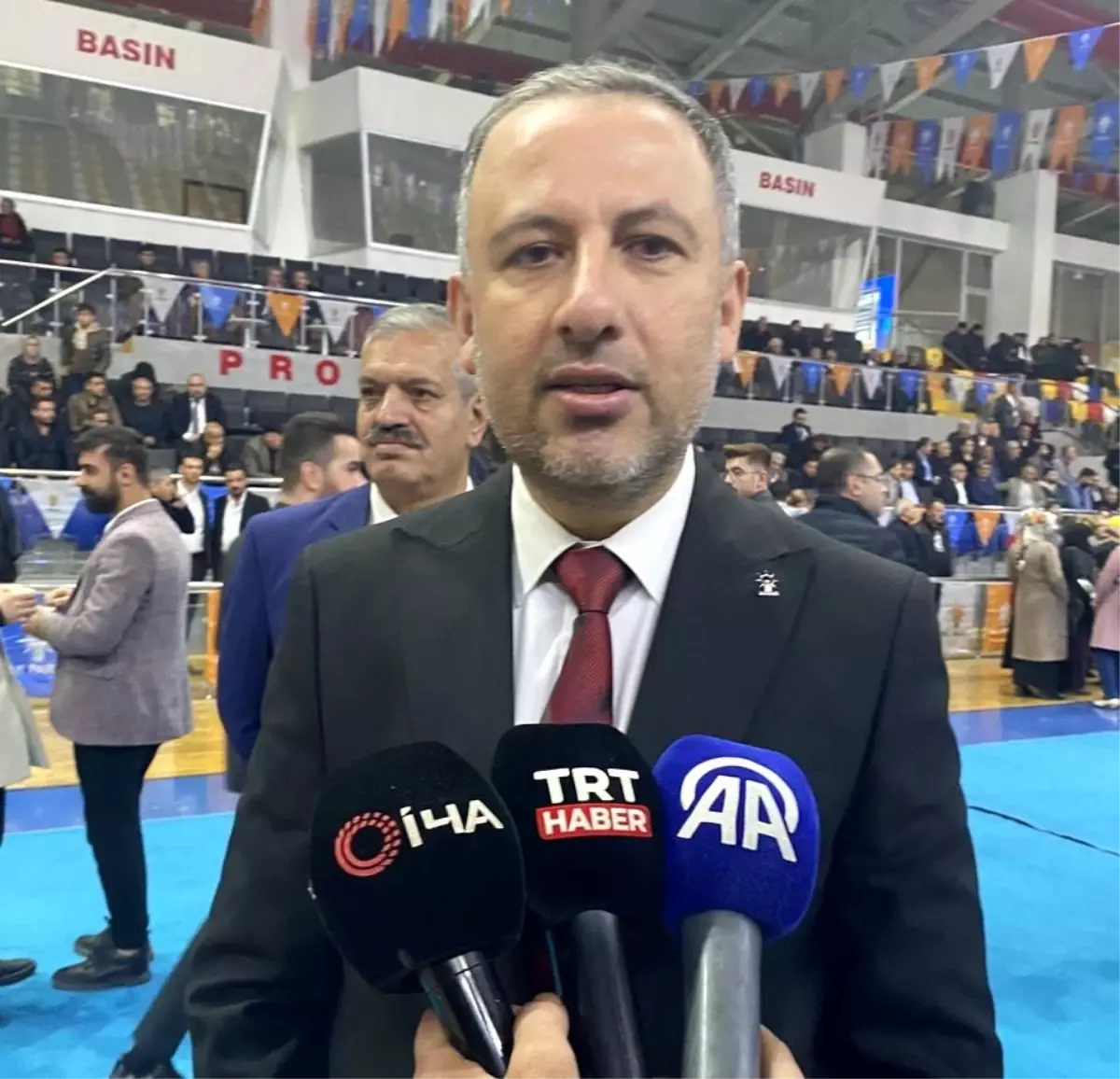 AK Parti Adıyaman\'da Belediye Başkanlığı Aday Adayları İçin Temayül Yoklaması Yapıldı