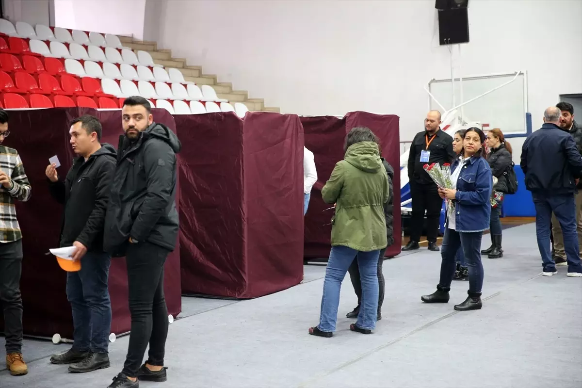 AK Parti Aydın ve Denizli il başkanlıklarında temayül yoklaması düzenlendi