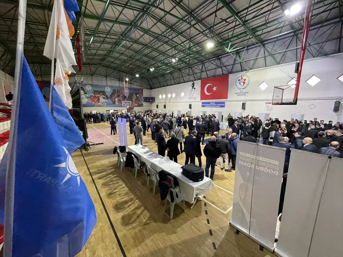 AK Parti\'de yerel seçim adayları için temayül yoklaması yapıldı