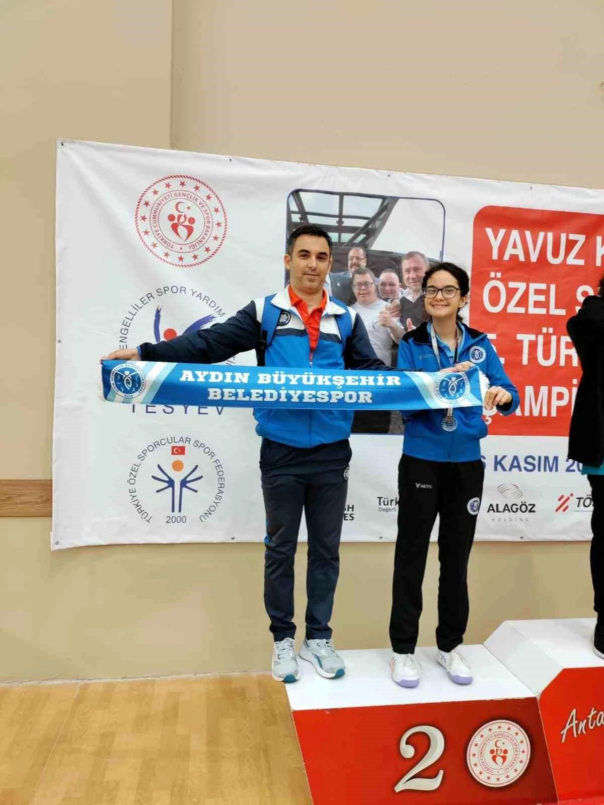 Aydın Büyükşehir Belediyespor\'un özel sporcusu Ece Volkan, masa tenisinde Türkiye İkincisi oldu