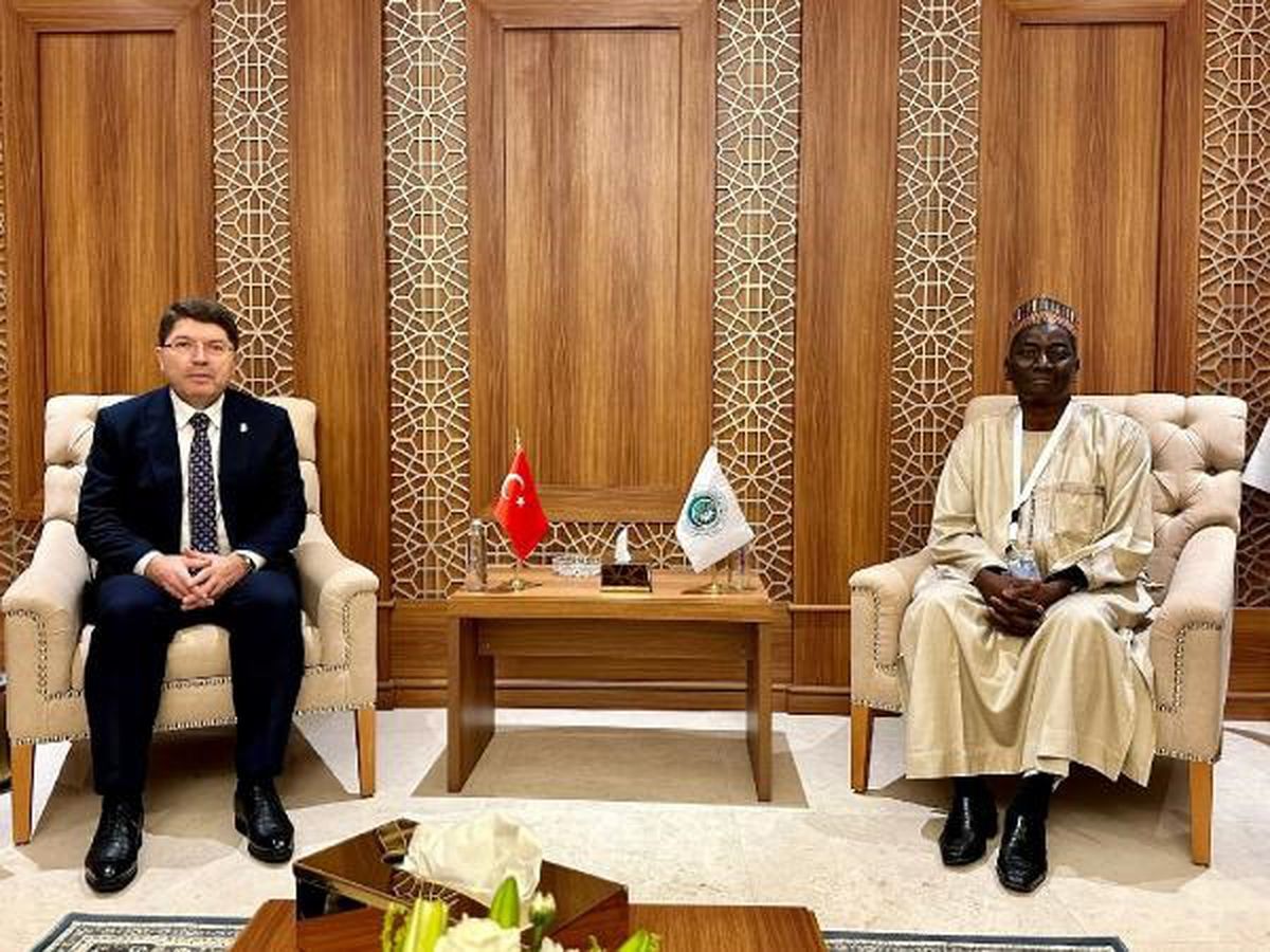 Bakan Tunç, Cidde\'de İslam İşbirliği Teşkilatı toplantısına katıldı