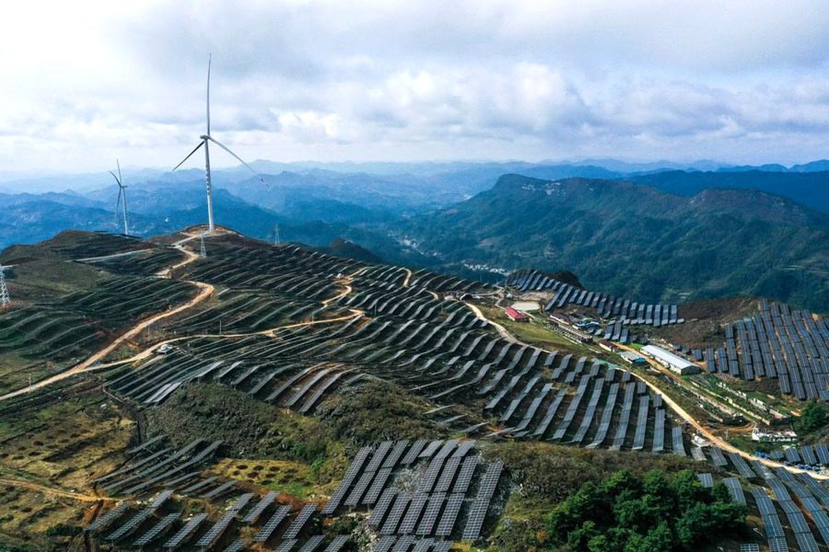 Çin\'in Yenilenebilir Enerji Kapasitesi Arttı
