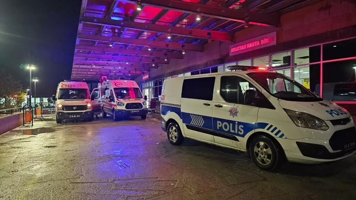 Çorum\'da minibüsün çarptığı 16 yaşındaki çocuk yaralandı