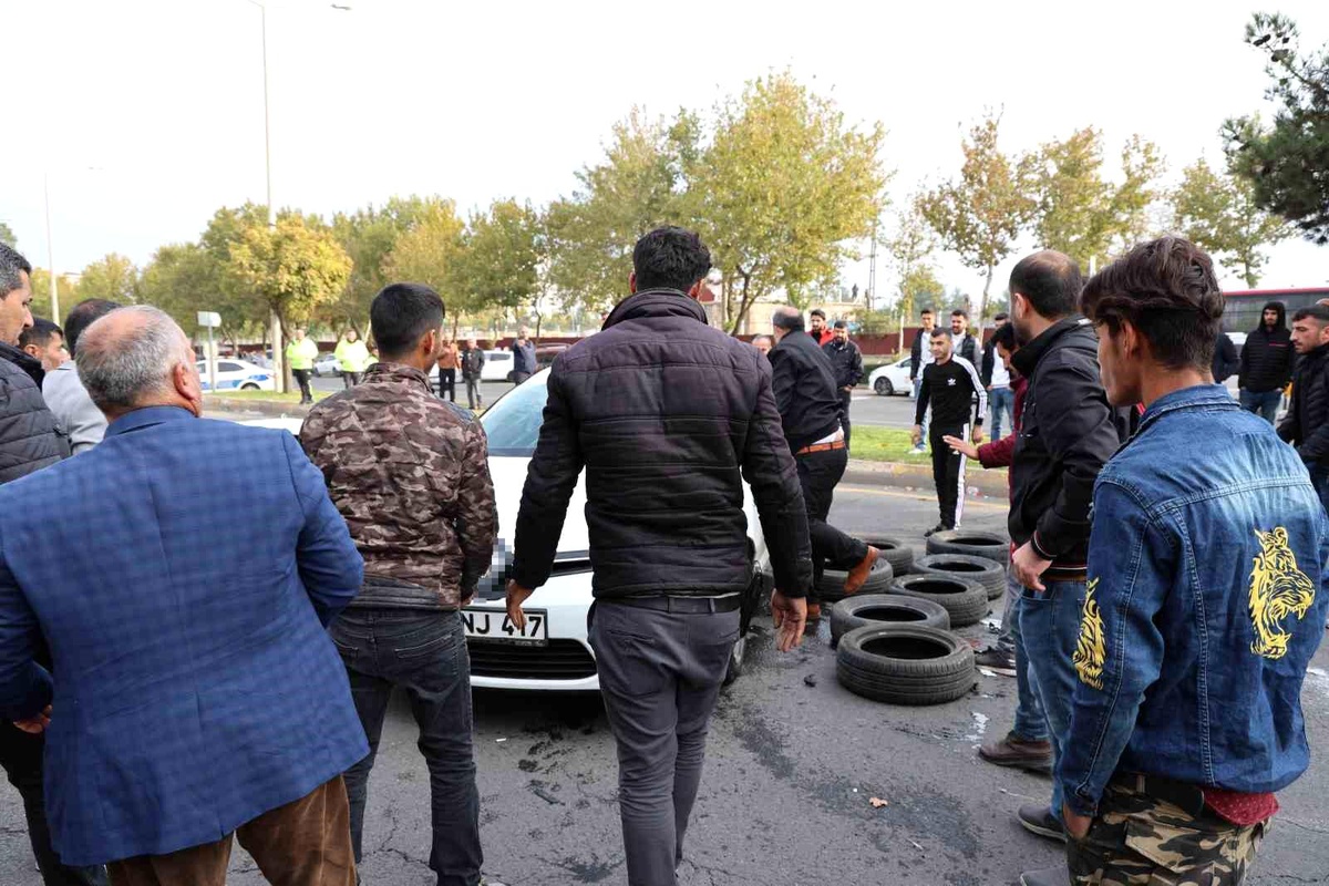 Diyarbakır\'da otomobil takla attı, 1 kişi yaralandı