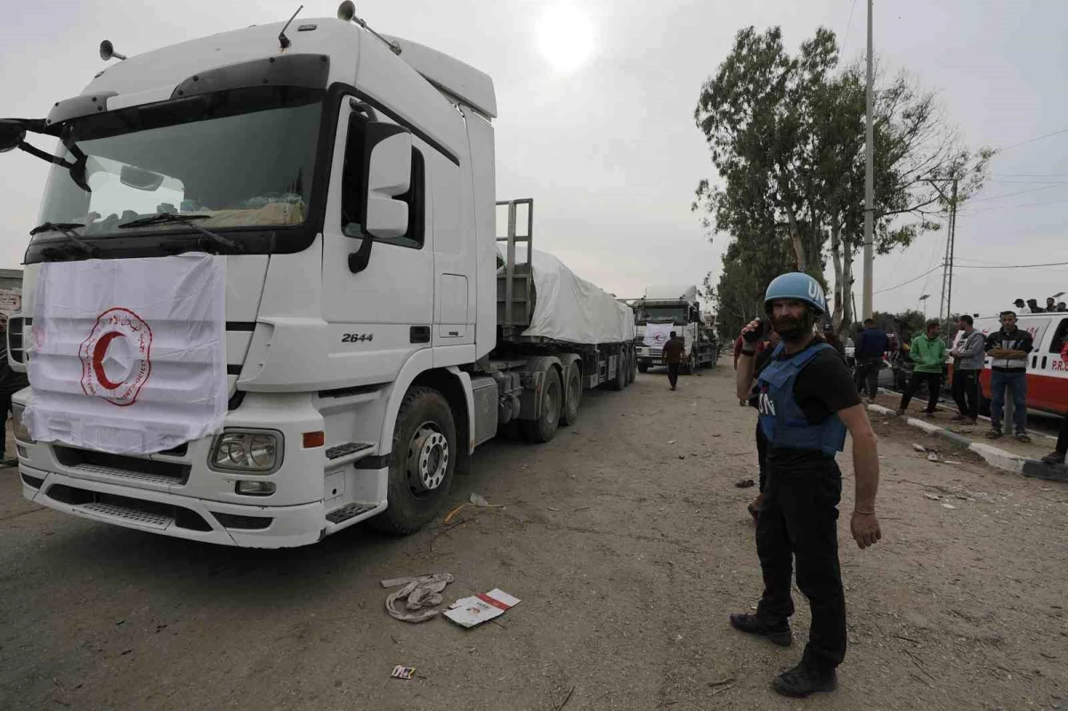 Gazze Şeridi\'ne 200 yardım tırı geçti