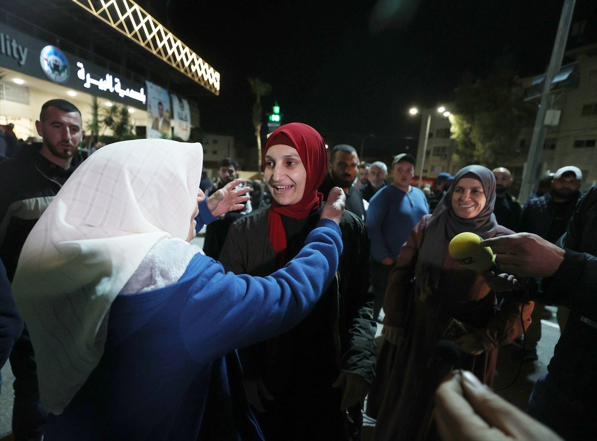 İsrail hapishanelerindeki Filistinli kadınlar zor günler geçiriyor
