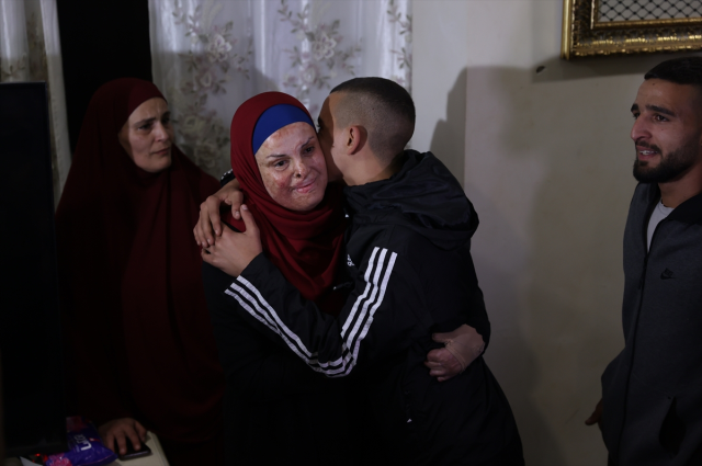İsrail, ikiyüzlülüğü bir kez daha gösterdi: 11 yıl sonra serbest bıraktığı Filistinli kadının evine bu kez de baskın düzenlediler