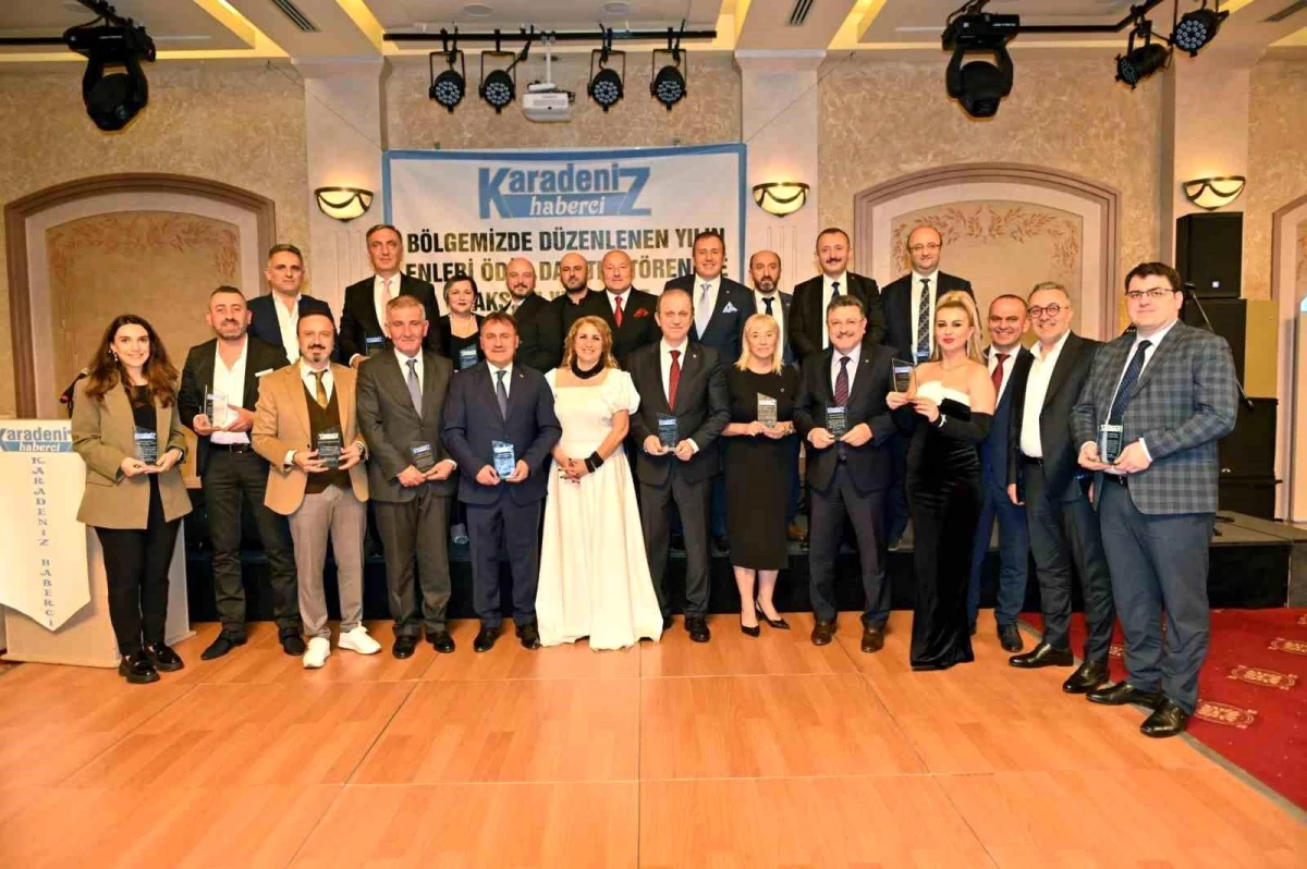 Karadeniz Haberci Dergisi\'nin \'Yılın En\'leri\' ödül töreni gerçekleştirildi