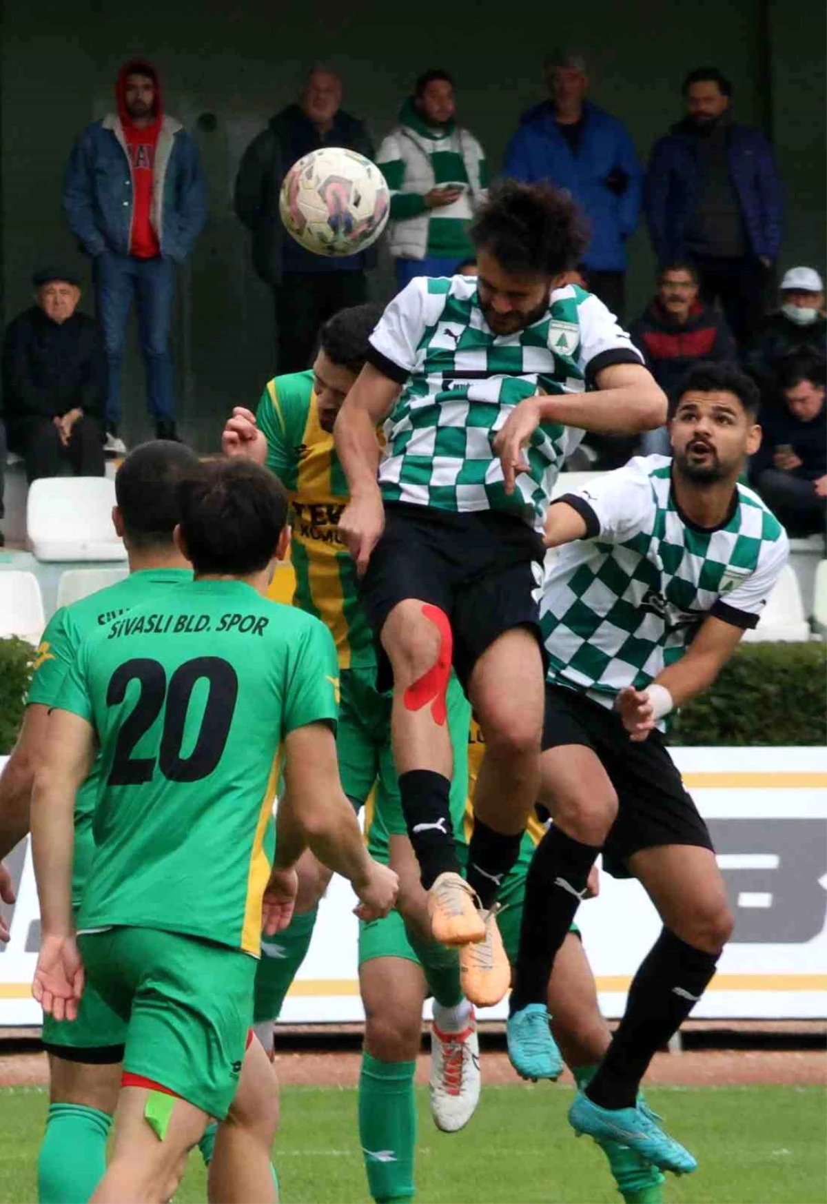 Muğlaspor, Uşak Sivaslı Belediyespor\'u 4-0 mağlup etti