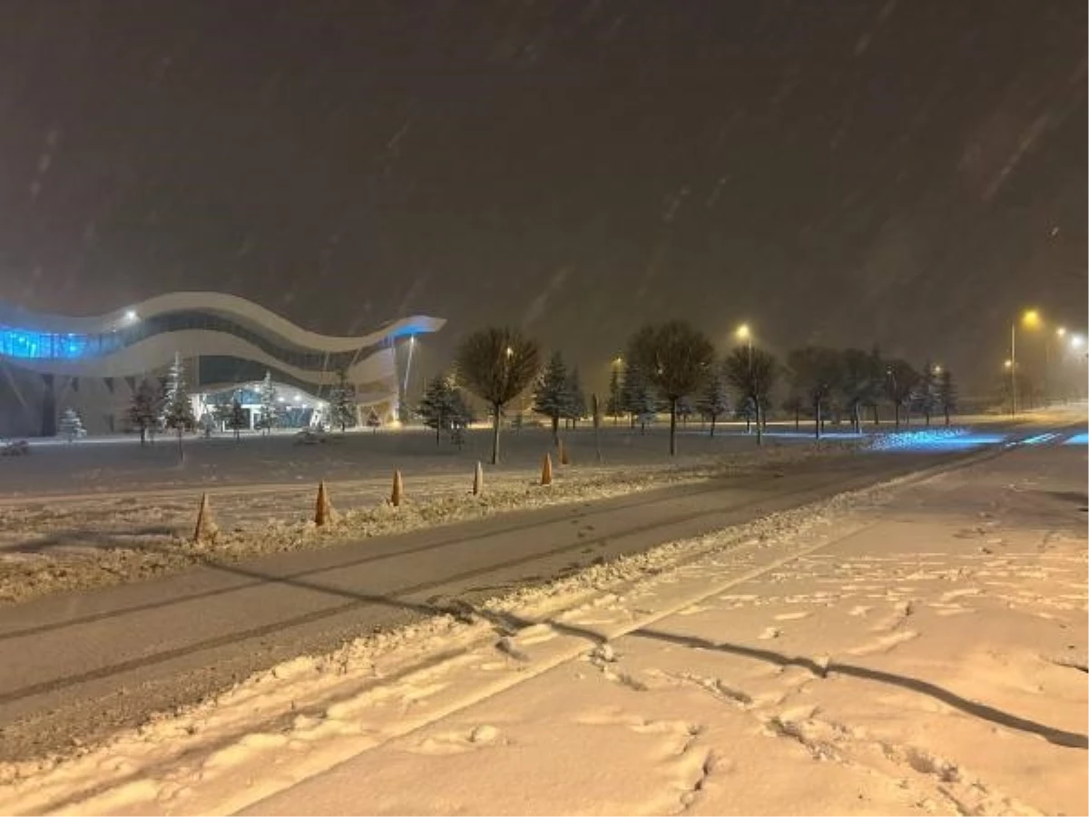 Sivas\'ta Kar Yağışı