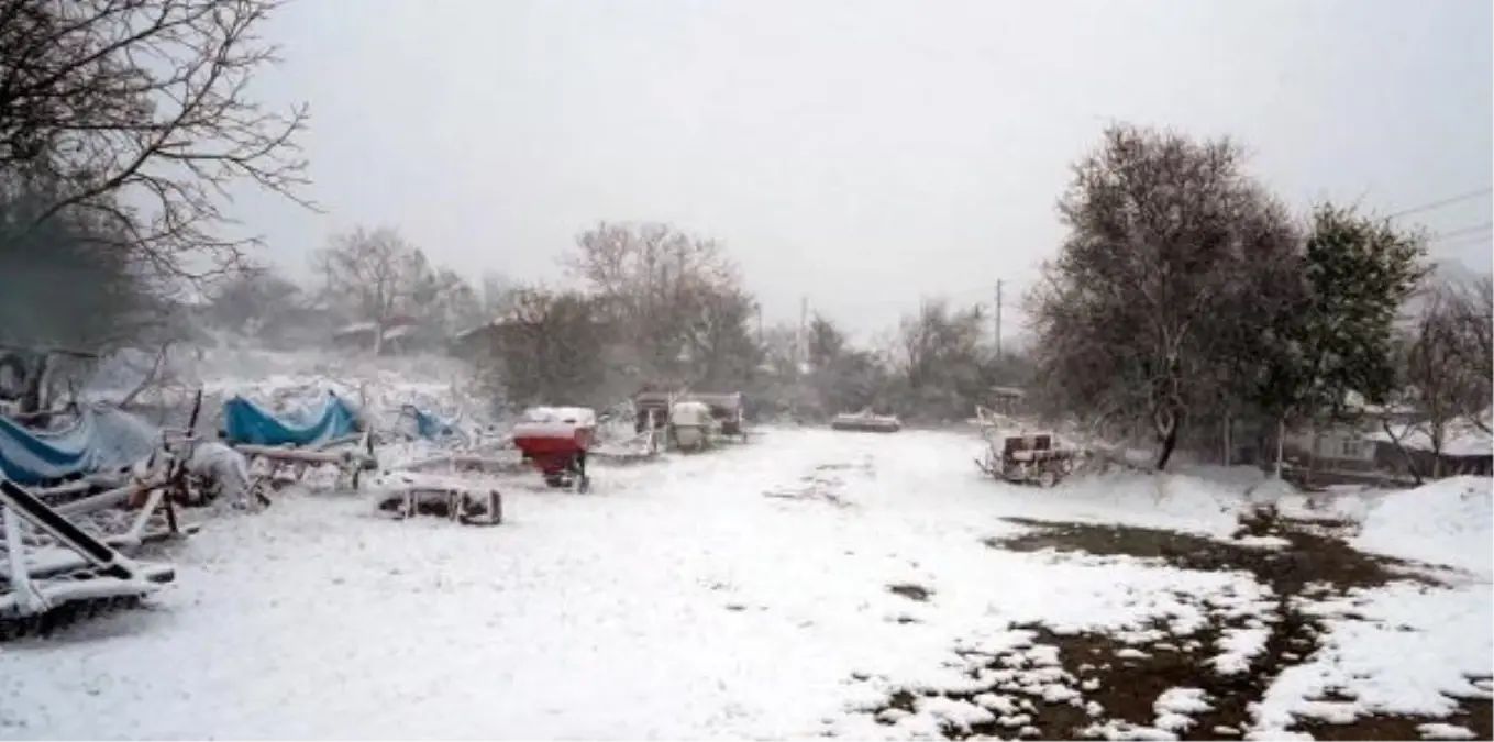 Kuraklığın vurduğu Trakya bu kez karla kaplandı