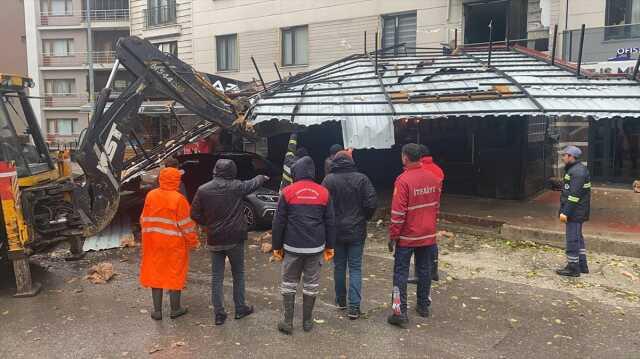 Zonguldak'ı 1 hafta arayla ikinci kez fırtına vurdu: AFAD ve jandarma 'Sahile yaklaşmayın' uyarısı yapmaya başladı