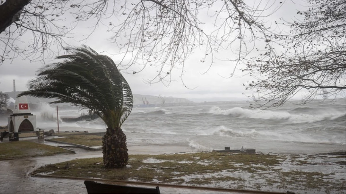 Zonguldak\'ta fırtına yeniden şiddetlendi: Sahile yaklaşmayın
