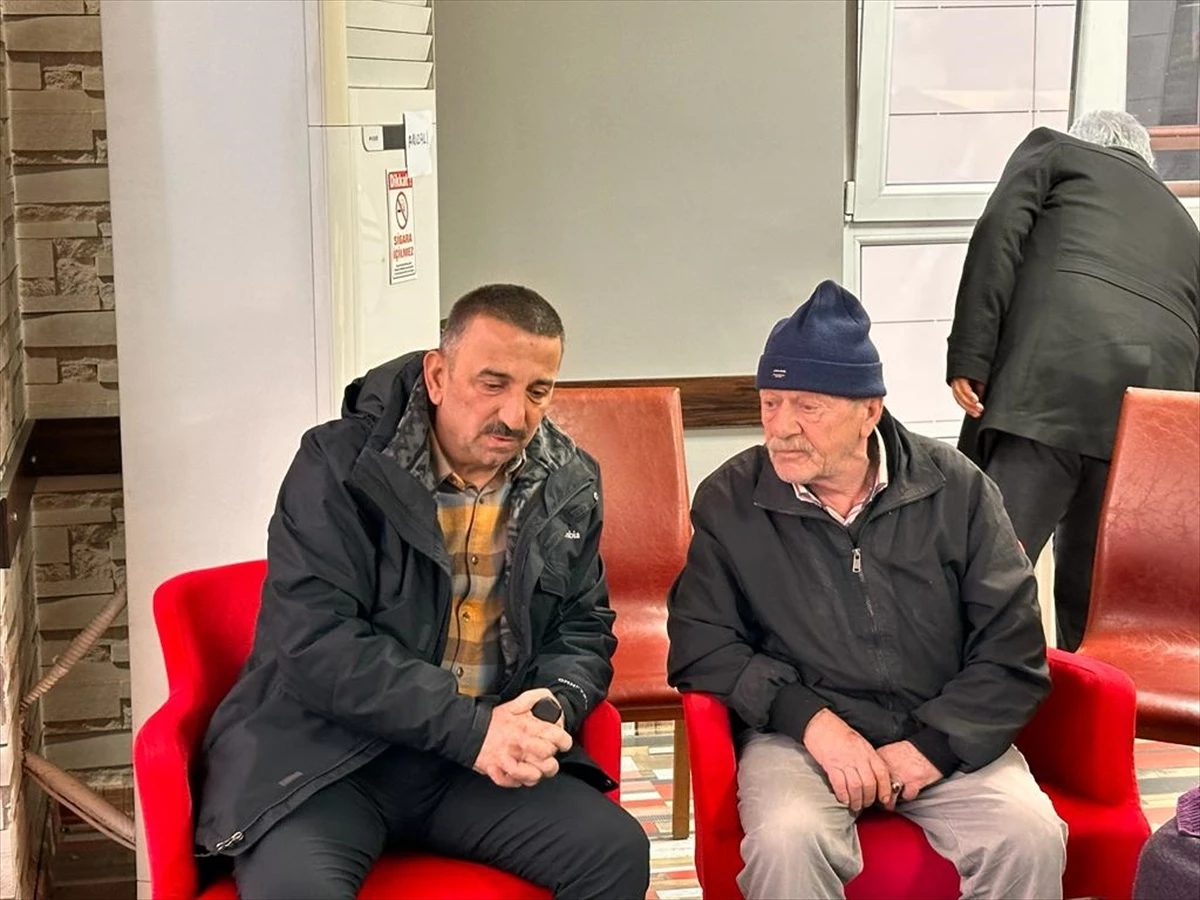 Zonguldak Valisi Kayıp Denizcilerin Aileleriyle Görüştü
