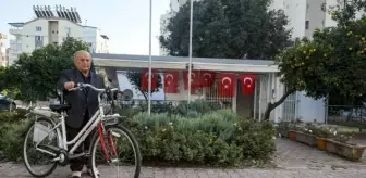 Muhtarlık Koltuğunu 46 Yıldır Bırakmayan Muhtar Dede