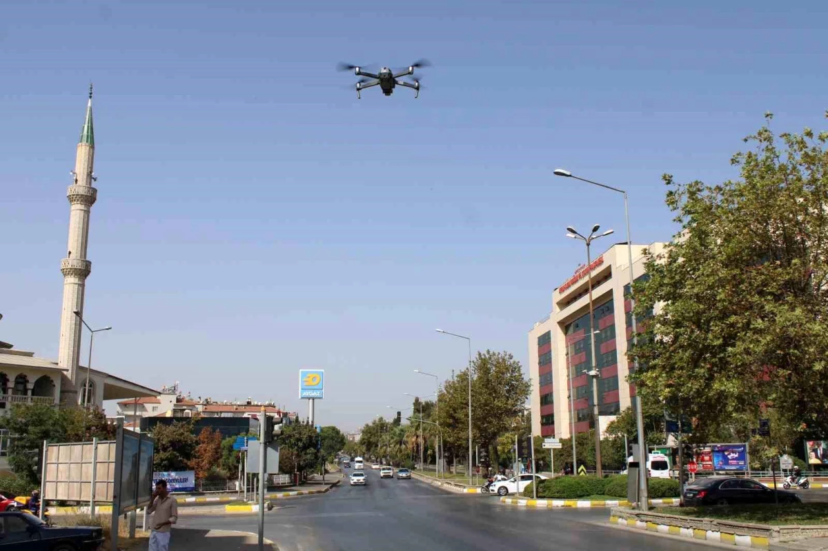 Aydın\'da Drone Destekli Trafik Denetimlerinde 14 Sürücüye Ceza