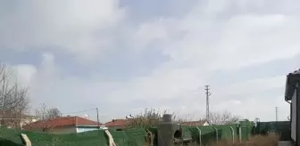 Kırıkkale'de kuvvetli rüzgar çatıları uçurdu