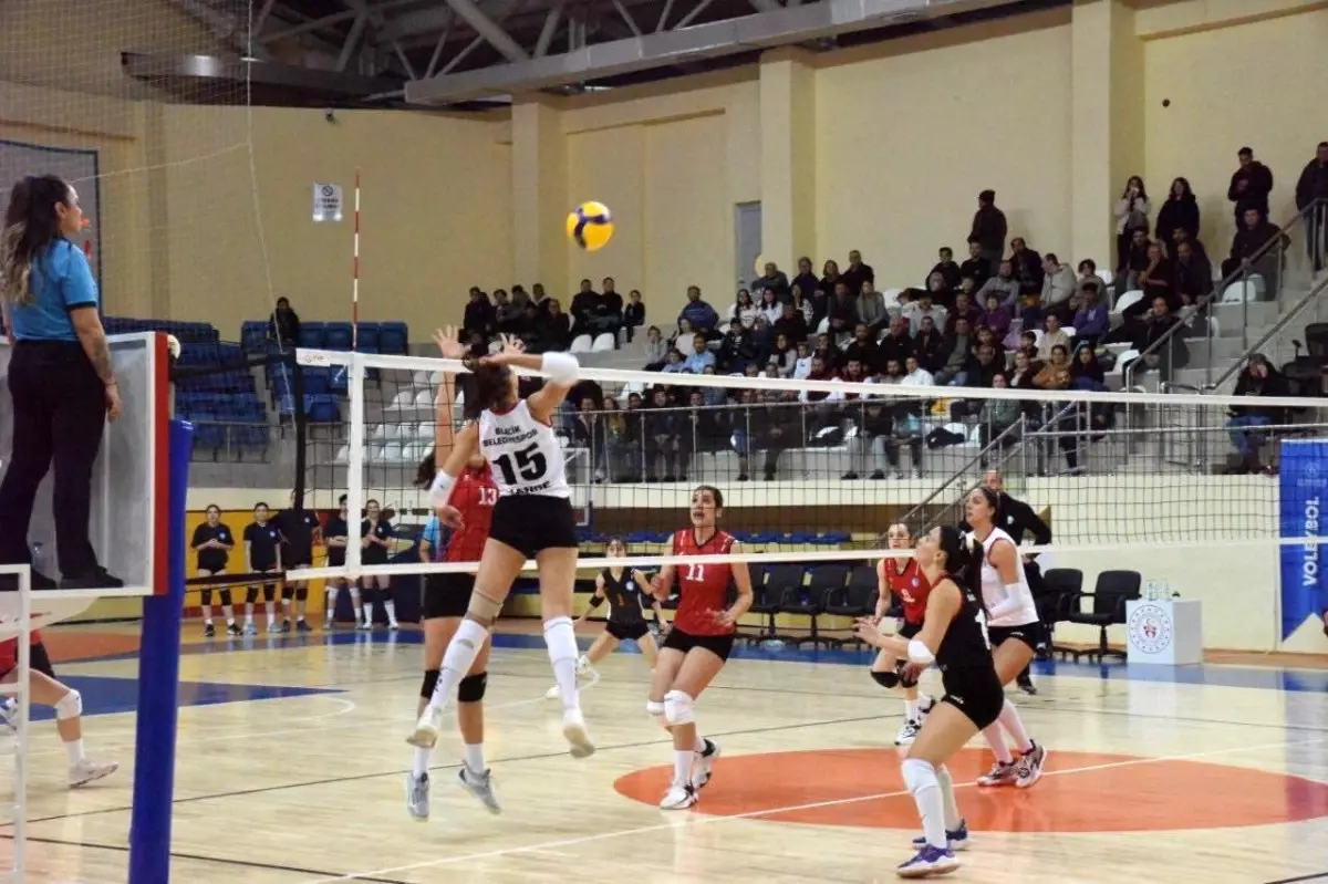 Bilecik Belediyesi Voleybol Spor Kulübü, Eskişehir\'i mağlup etti