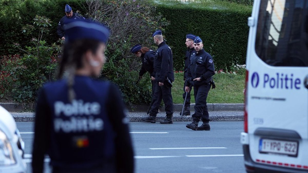 Belçika diken üstünde! Bomba ihbarı nedeniyle 30 okulda eğitime ara verildi