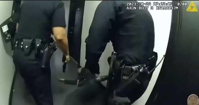 Cinayet zanlısı polise teslim olmamak için elindeki bıçağı karnına saplayıp yaşamına son verdi