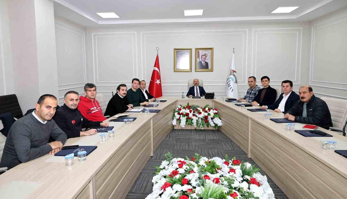 Adıyaman\'da deprem çalışmaları değerlendirildi