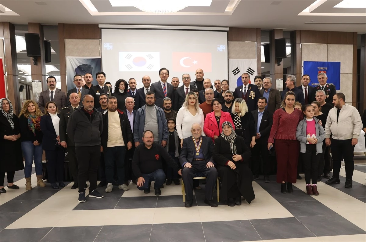 Diyarbakır\'da Kore gazileri onuruna akşam yemeği programı düzenlendi