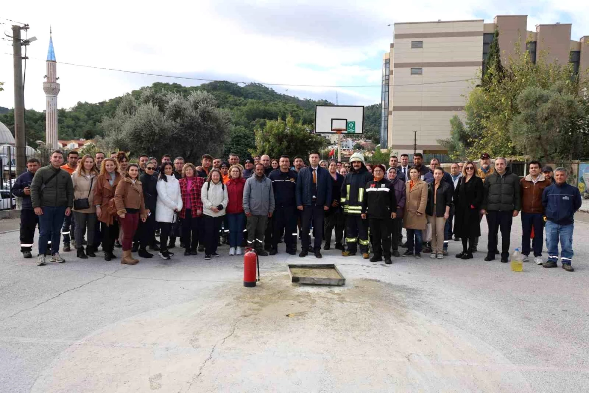 Marmaris Belediyesi Personeline Yangın Eğitimi Verildi