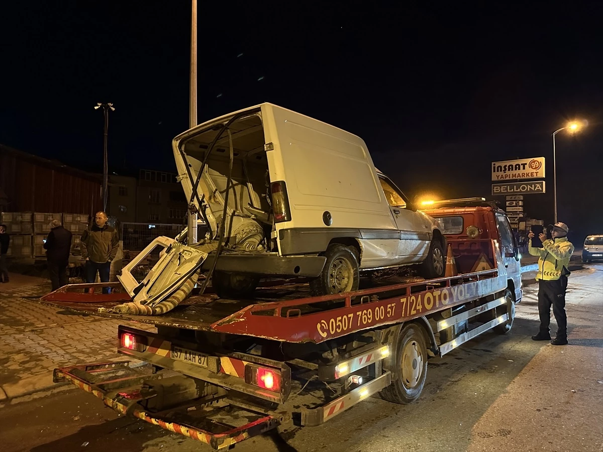 Sinop\'ta kaza: Bir kişi yaralandı