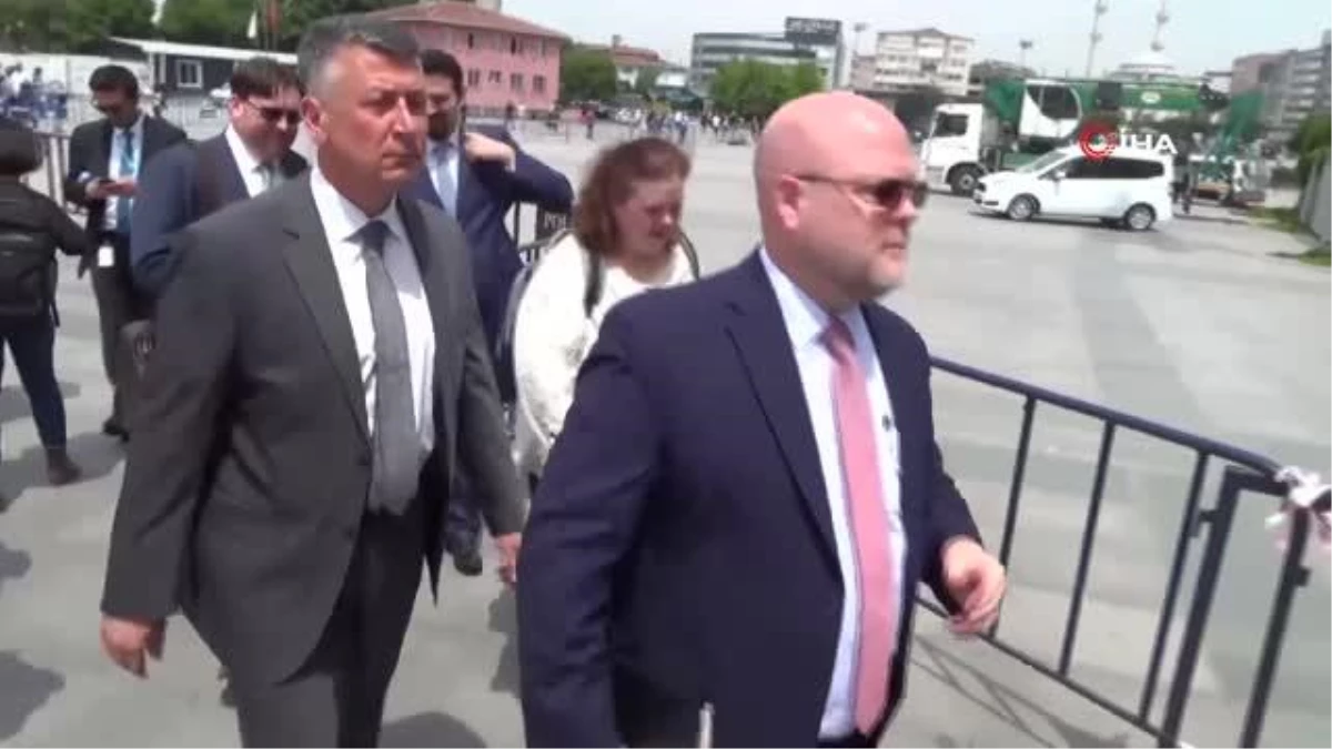 FETÖ üyeleriyle irtibatlı olduğu gerekçesiyle hapis cezası alan ABD İstanbul Başkonsolosluğu görevlisi Metin Topuz, tutuklu ve hükümlü olarak...