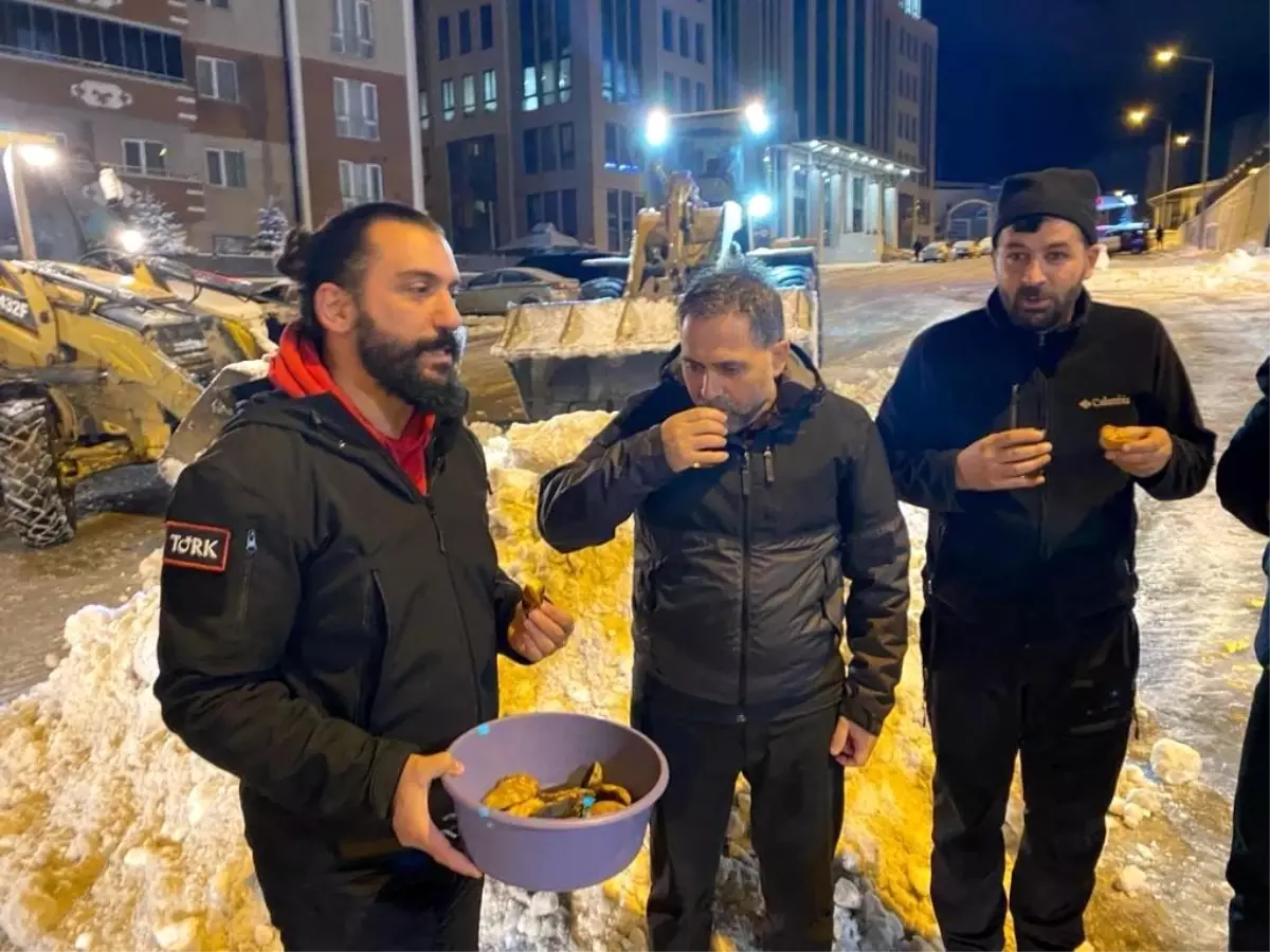 Yakutiye Belediyesi Karla Mücadele Çalışmalarını Sürdürüyor