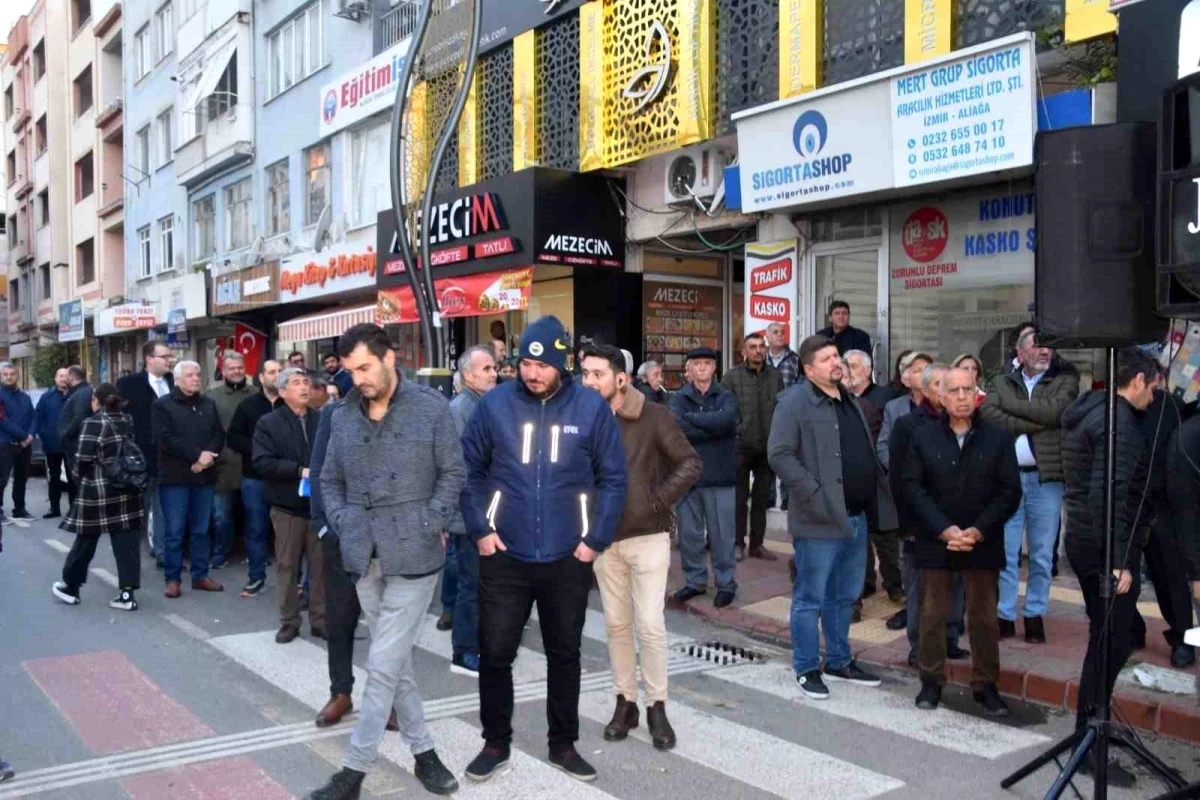 CHP Aliağa Belediye Başkan Aday Adayı Barış Eroğlu Miting Gibi Açıklama Yaptı