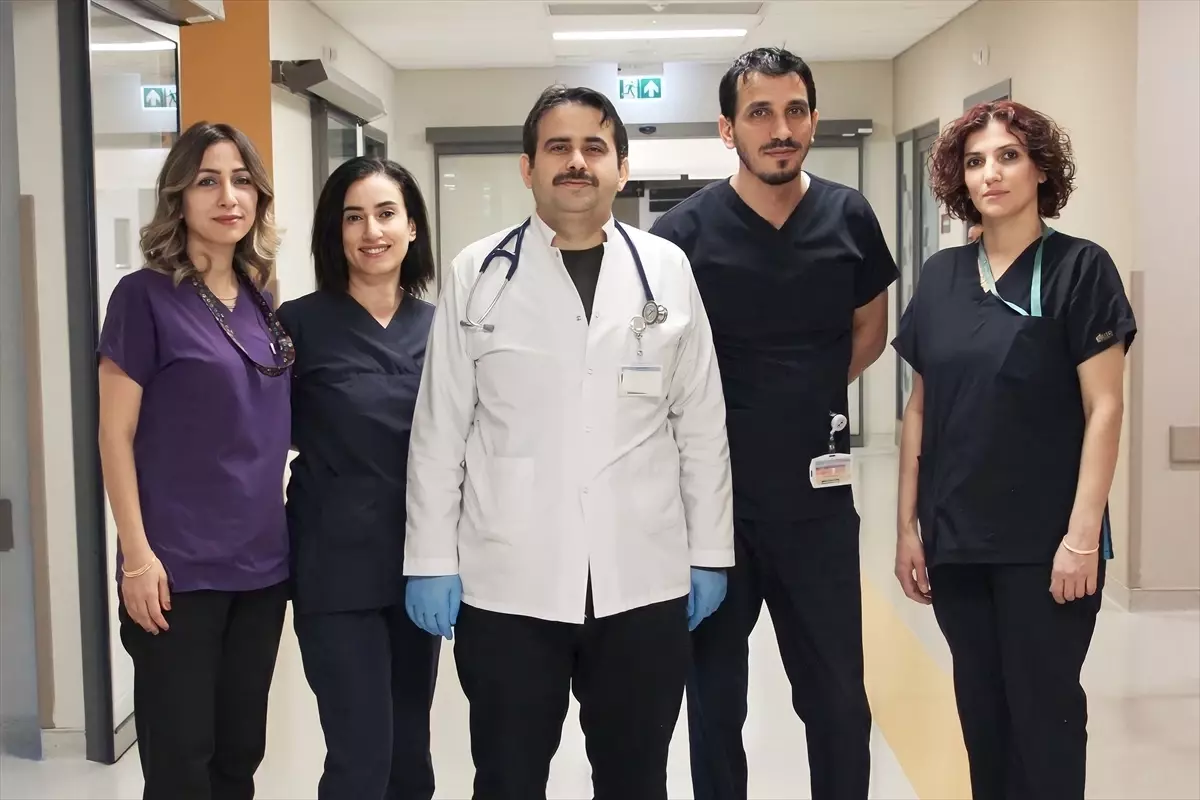 90 Yaşındaki Hasta Ultrasonografi ile Sağlığına Kavuştu