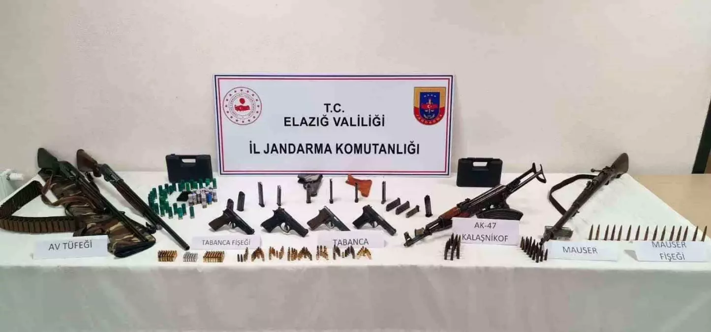 Elazığ\'da silah kaçakçılığı operasyonu: 3 şüpheli gözaltına alındı