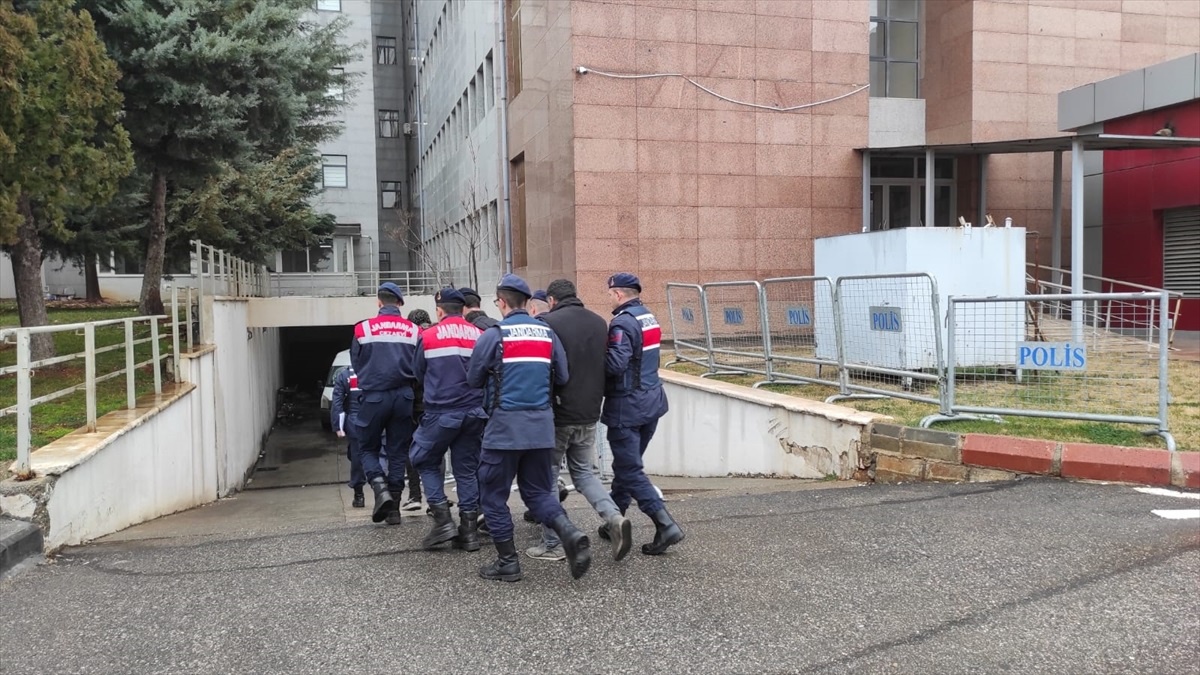 Gaziantep\'te kesinleşmiş hapis cezası bulunan 4 zanlı yakalandı