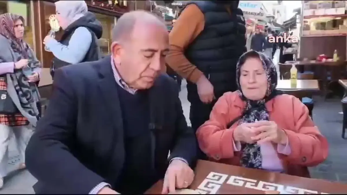 Gürsel Tekin, Kadıköy Belediye Başkanlığı için aday adayı oldu