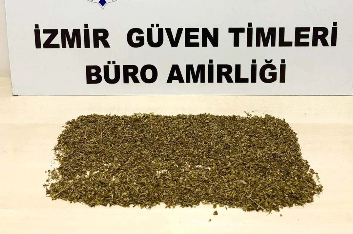 İzmir\'de uyuşturucu ticareti yapan şüpheli yakalandı