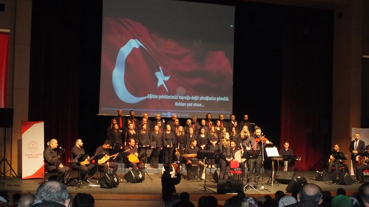 Sivas\'ta Öğretmenler Korosu Konser Verdi