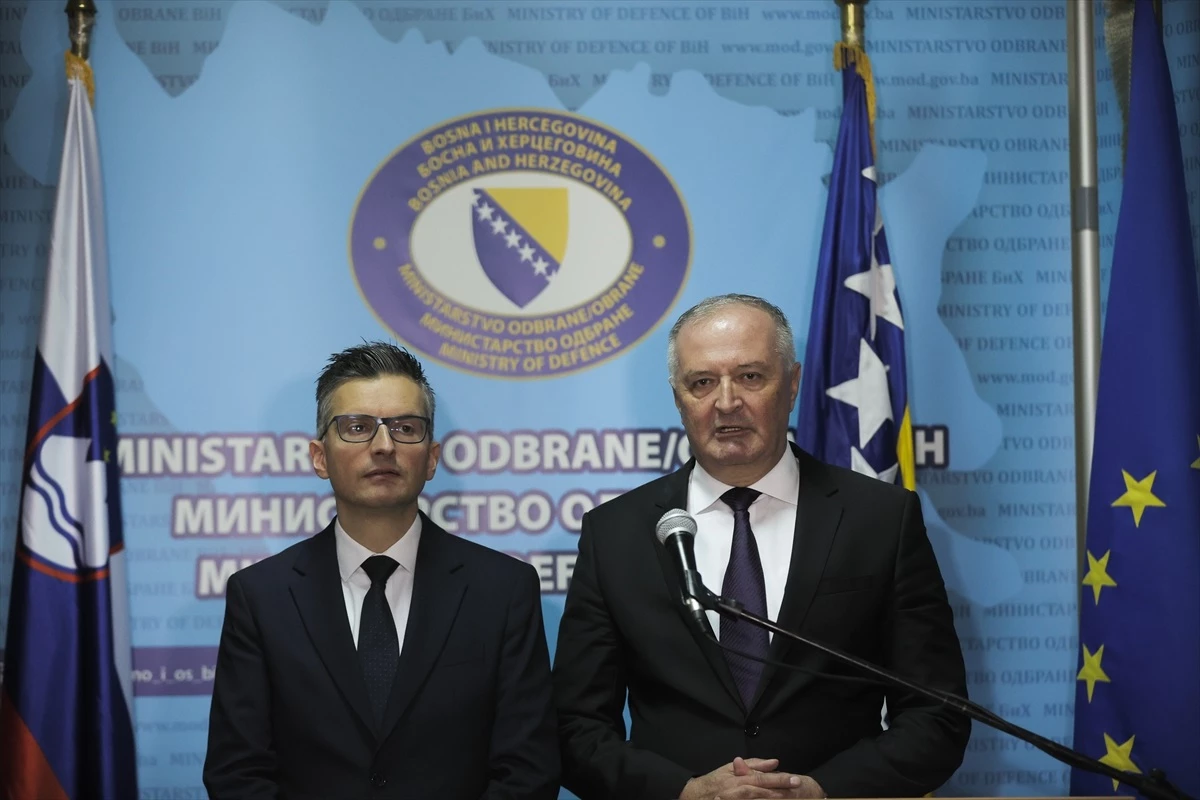 Slovenya Savunma Bakanı Bosna Hersek\'in AB üyelik sürecini destekliyor