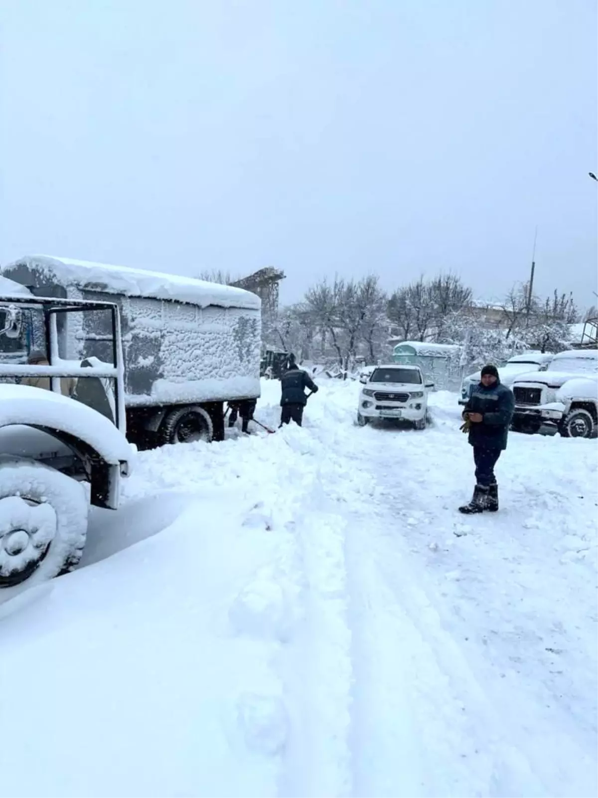 Ukrayna\'da kar fırtınası: 10 ölü, 23 yaralı