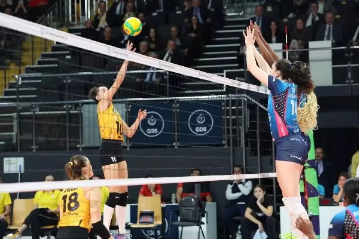 VakıfBank, Allianz Vero Volley Milano\'ya mağlup oldu