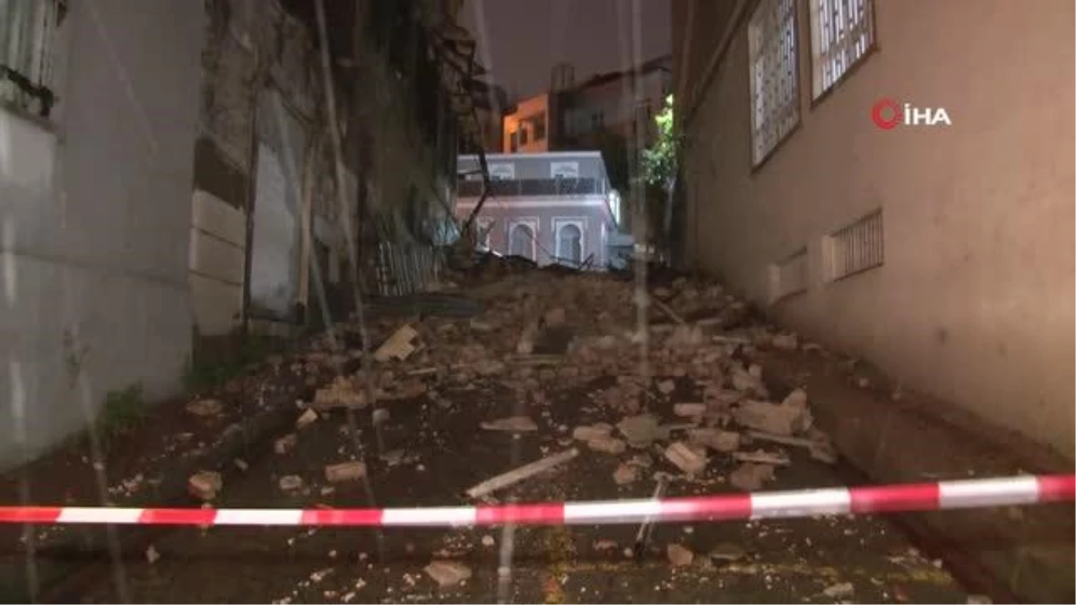 Fatih\'te metruk bir binada kısmi çökme meydana geldi