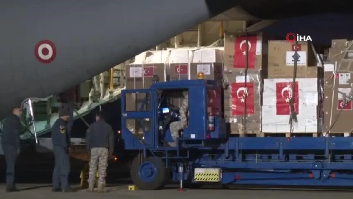 Gazze\'ye sağlık personeli ve tıbbi malzeme taşıyan askeri uçak Kayseri\'den havalandı