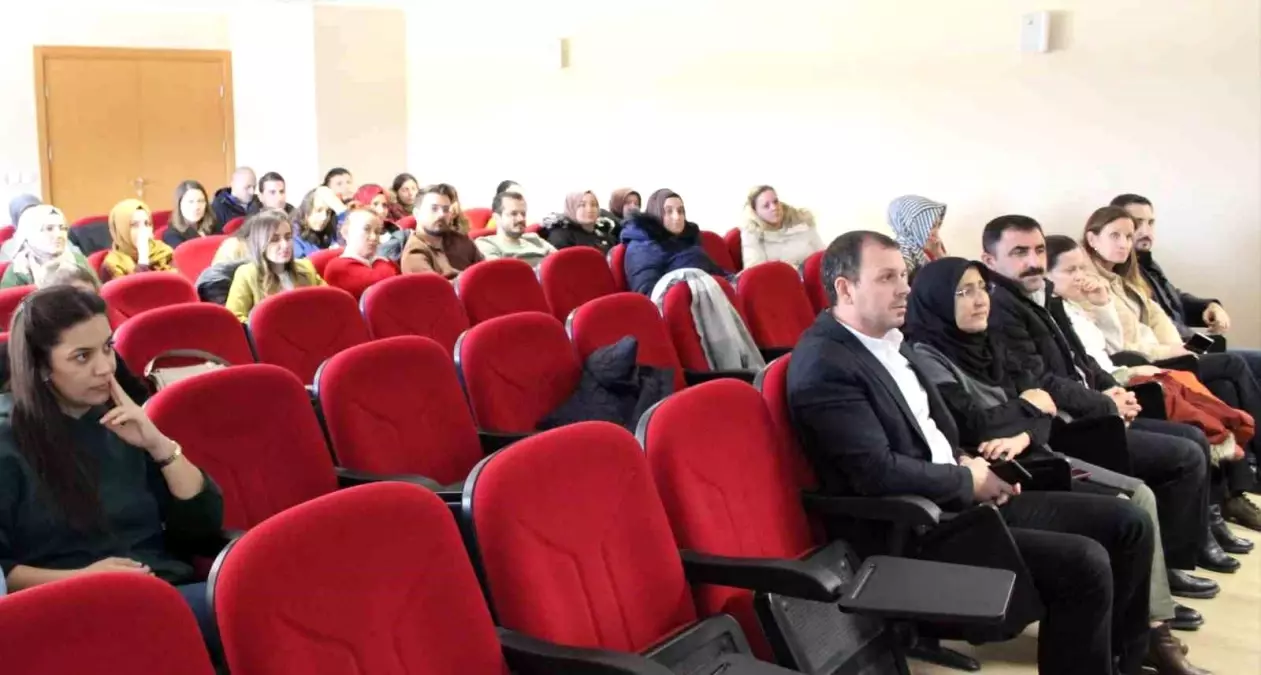 Afyonkarahisar\'da Kadına Yönelik Şiddetle Mücadele Eğitimi Verildi