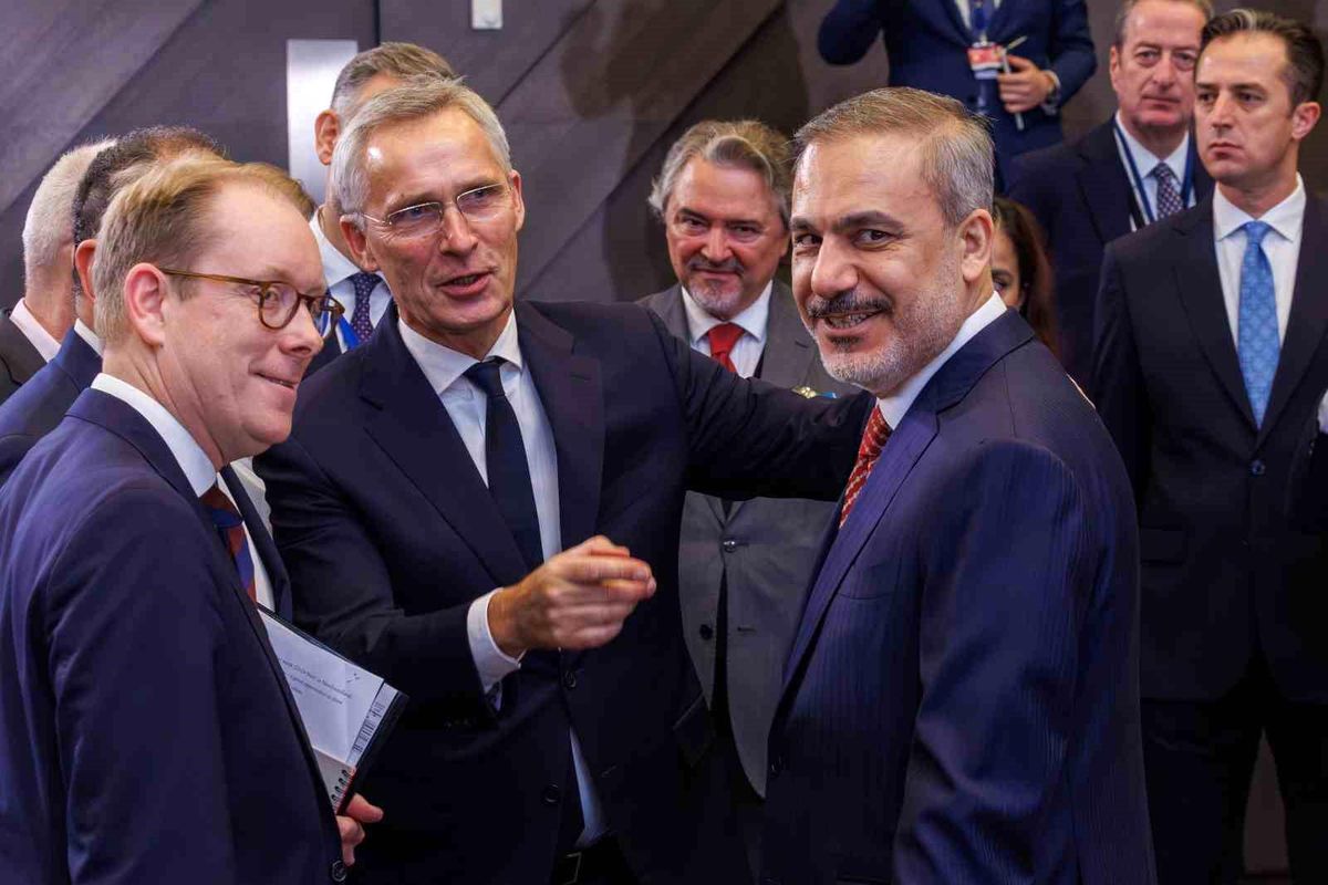 İsveç, NATO Üyeliğini Onaylamayı Bekliyor