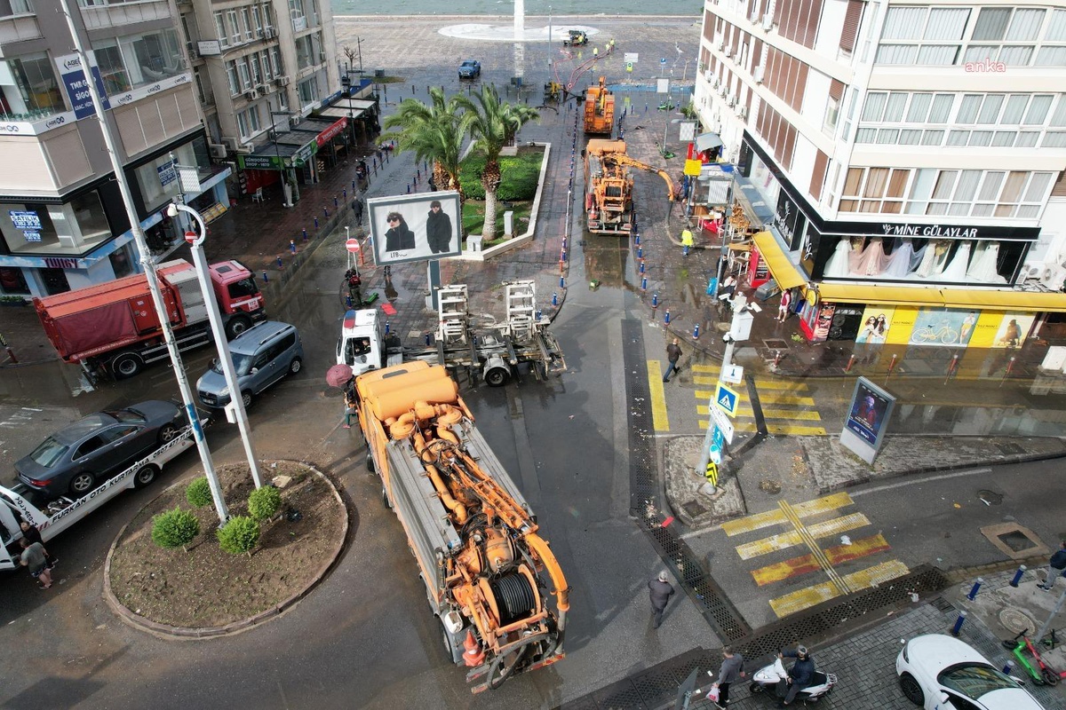 İzmir\'de sel ve su taşkınından zarar görenlere nakdi destek